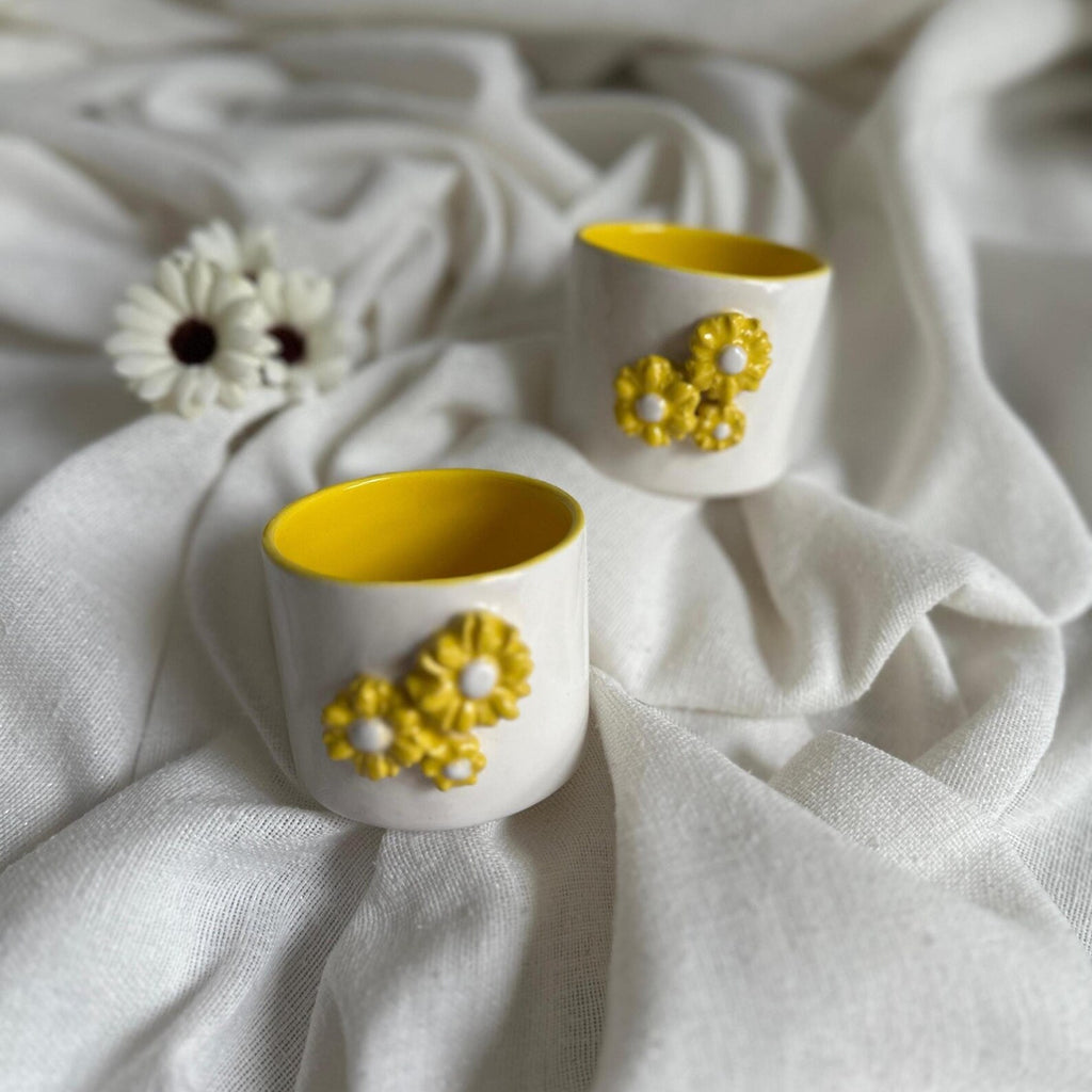 Handmade White and Yellow Daisy Ceramic Tumbler 160 ml