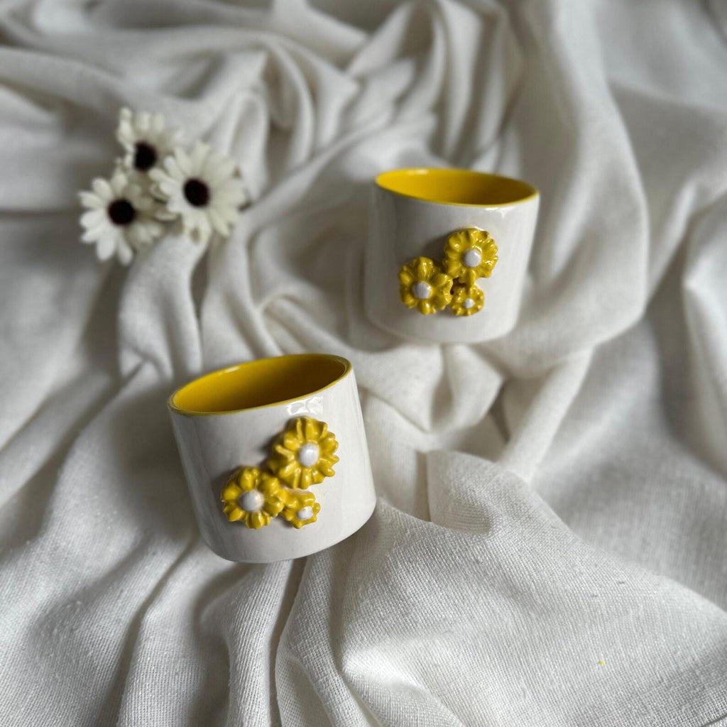 Handmade White and Yellow Daisy Ceramic Tumbler 160 ml